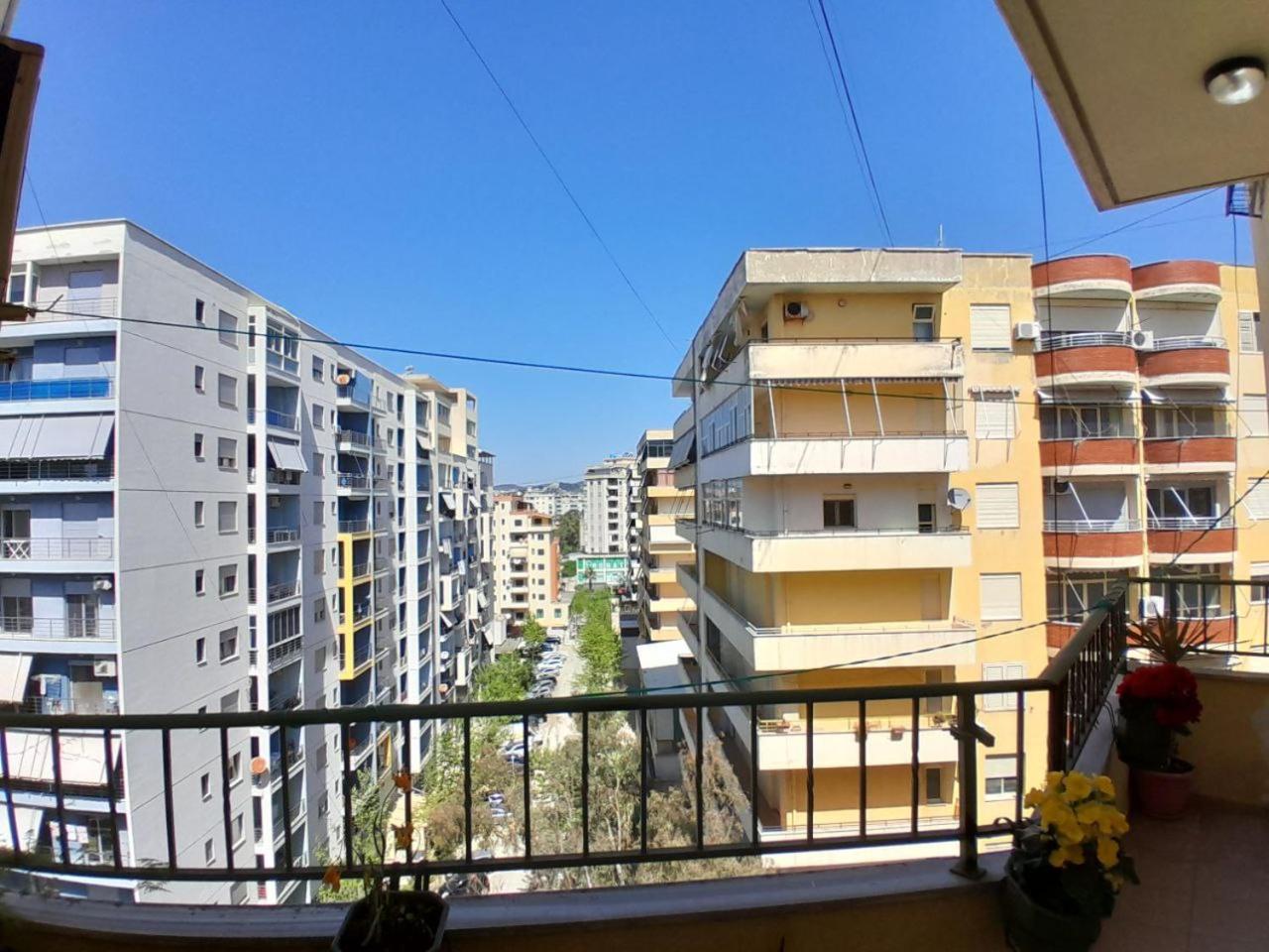 Greta's Vlore
