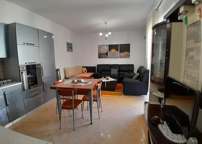Greta\'S Guesthouse